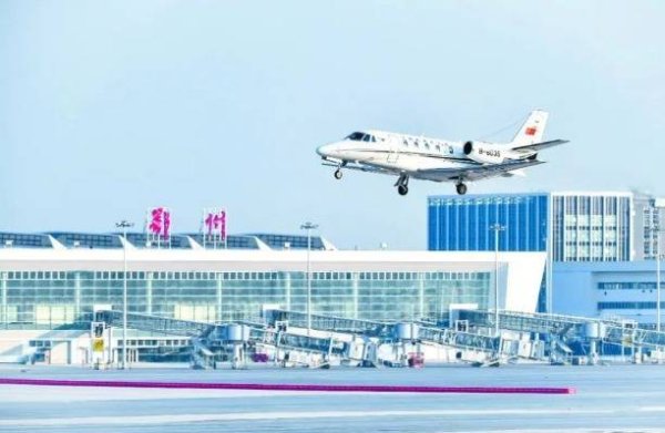 实盘杠杆平台 黄石临空经济跑出“加速度”：冰鲜水产“次日达全国”，3C产品“隔日通全球”